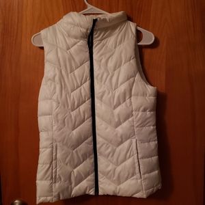 Puffy vest white